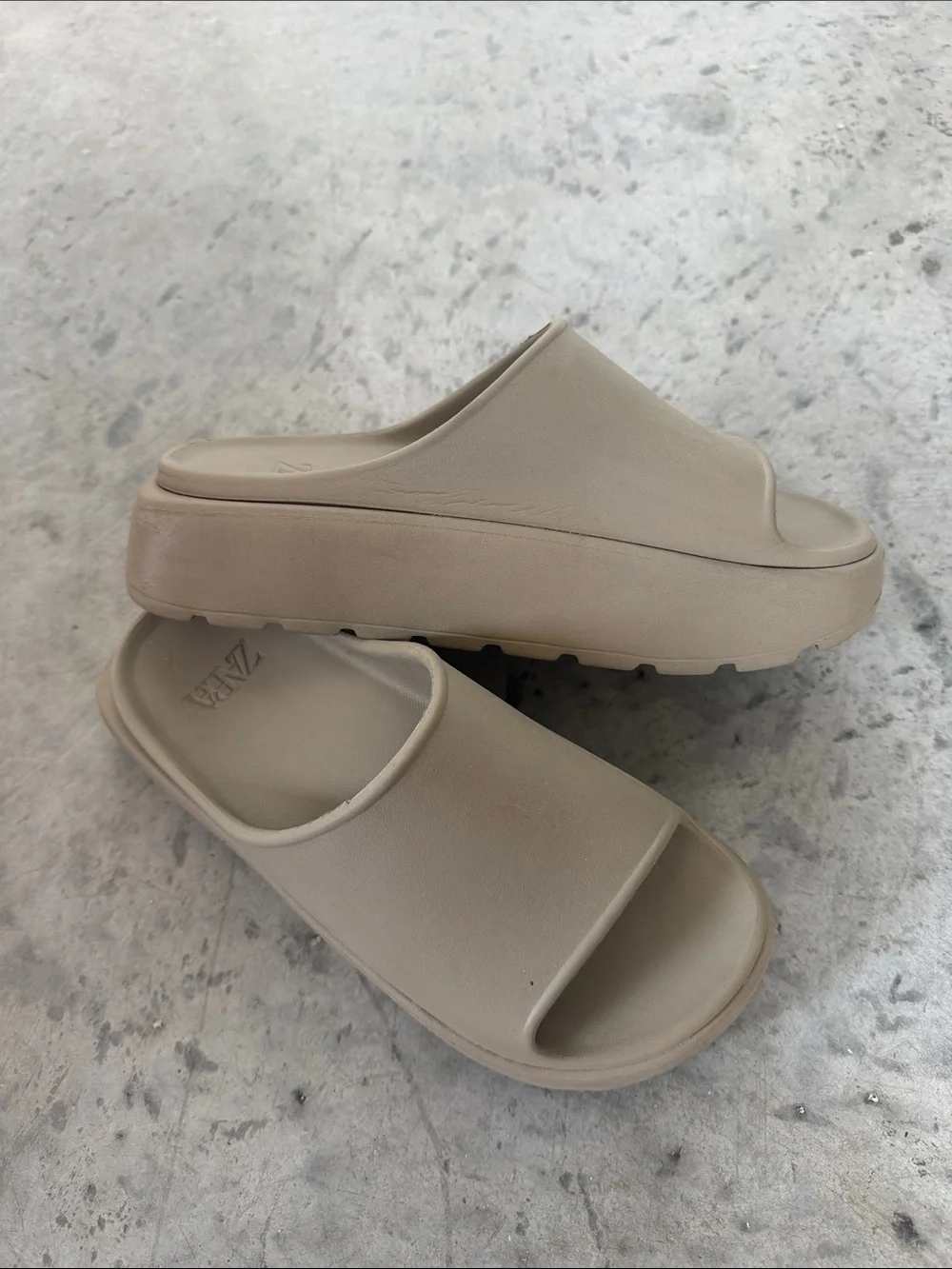 ZARA Foam Slide Sandals in Taupe - Picture 8 of 8